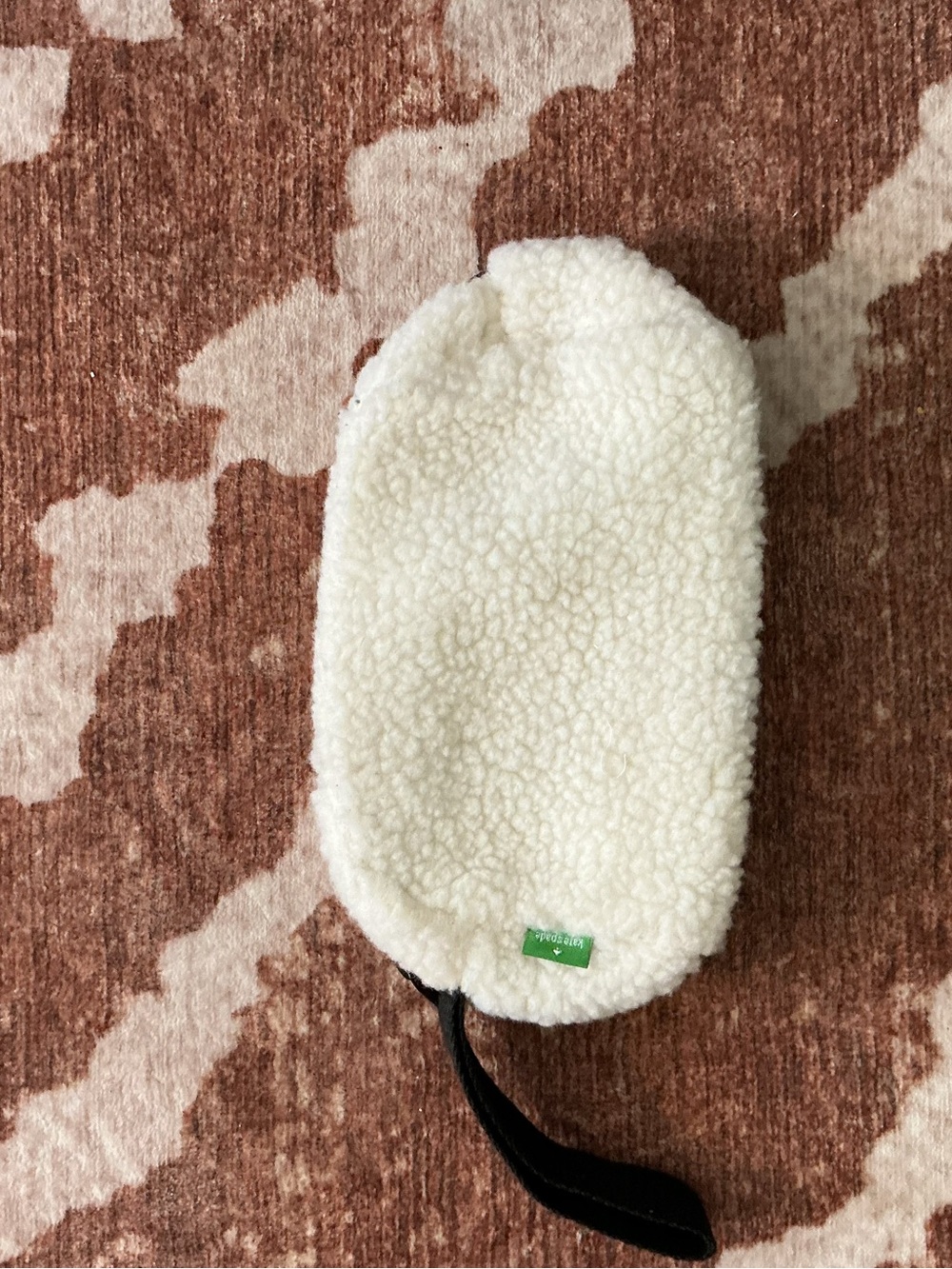 Kate Spade ♠️Cream Sherpa Wristlet Pouch cosmetic bag